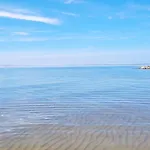 10 Person In