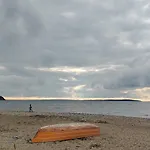 10 Person In